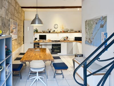 /international/fr/pomerols-languedoc-roussillon-310105421965/