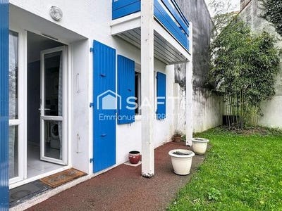 /international/fr/longeville-sur-mer-pays-de-la-loire-310104802700/