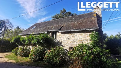/international/fr/peillac-brittany-310110418809/