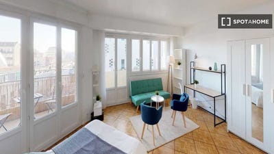 /international/fr/montpellier-languedoc-roussillon-310108558700/