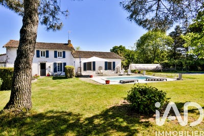 /international/fr/vouhe-centre-val-de-loire-310107756219/