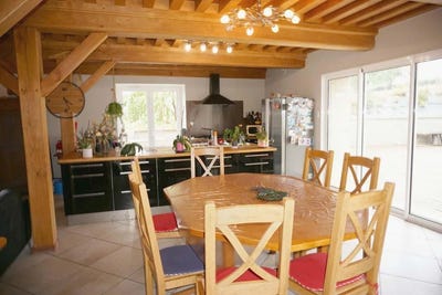 /international/fr/la-clayette-burgundy-310103350841/