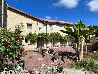 /international/fr/salles-de-villefagnan-charente-310104835303/