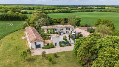 /international/fr/saint-pierre-d-amilly-charente-310108839417/