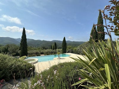 /international/fr/lamalou-les-bains-languedoc-roussillon-310104632940/