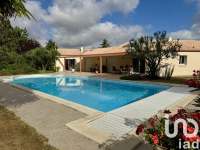 /international/fr/fors-charente-310098863687/