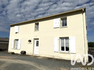 /international/fr/celles-sur-belle-charente-310106166191/