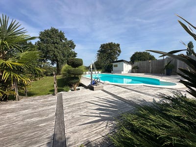 /international/fr/savenay-pays-de-la-loire-310104476631/