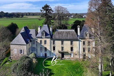 /international/fr/dinan-brittany-310109941127/