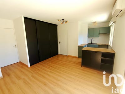 /international/fr/salles-charente-310098475888/