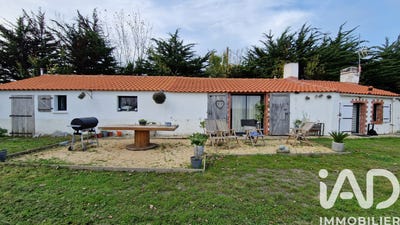 /international/fr/saint-urbain-pays-de-la-loire-310105400386/
