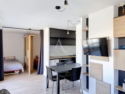 /international/fr/trelaze-pays-de-la-loire-310109521958/