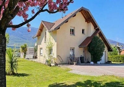 /international/fr/serrieres-en-chautagne-rhone-310099361129/
