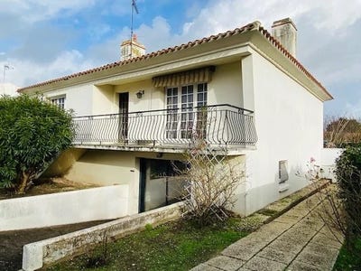/international/fr/challans-pays-de-la-loire-120088854141/