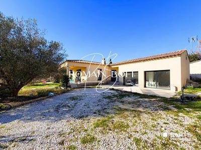 /international/fr/collorgues-languedoc-roussillon-310105341836/