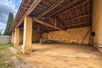 /international/fr/puisserguier-languedoc-roussillon-310109865936/