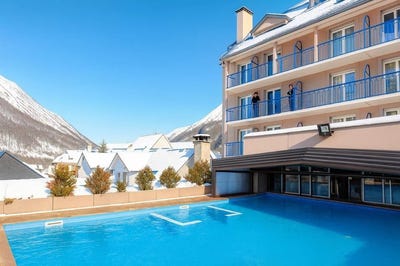 /international/fr/cauterets-midi-pyrenees-310102866120/