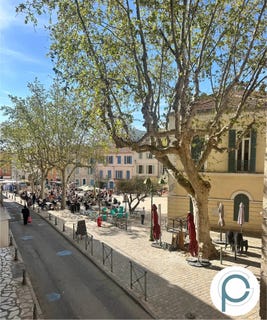 /international/fr/le-beausset-provence-alpes-cote-d-azur-310099657090/