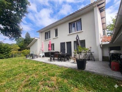/international/fr/mont-de-marsan-aquitaine-310108705310/