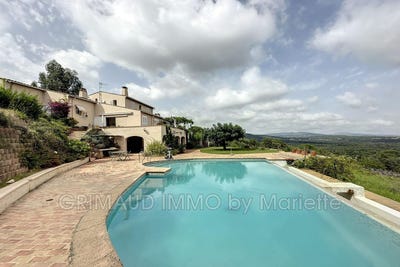 /international/fr/la-mole-provence-alpes-cote-d-azur-310100714083/