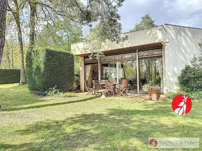 /international/fr/barbizon-ile-de-france-310098924795/?lang=id