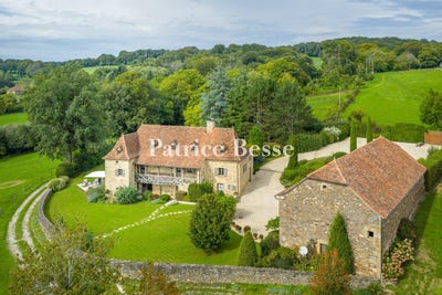 /international/fr/lacapelle-marival-midi-pyrenees-310105517597/