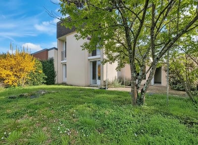 /international/fr/saint-gervais-la-foret-centre-val-de-loire-310104571352/