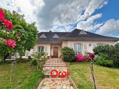 /international/fr/montlucon-auvergne-310102125531/