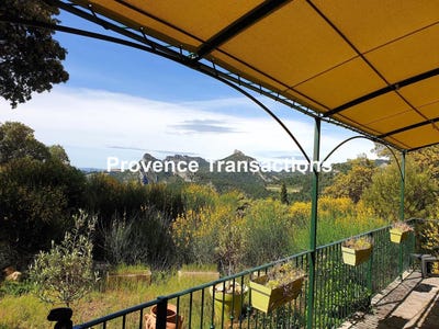 /international/fr/suzette-provence-alpes-cote-d-azur-120095469340/