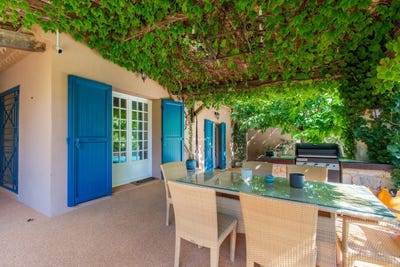 /international/fr/villefranche-sur-mer-provence-alpes-cote-d-azur-310108631668/