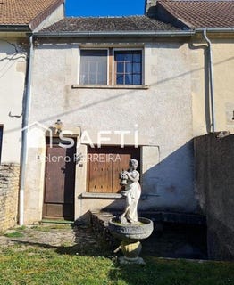 /international/fr/champlemy-burgundy-310099432852/