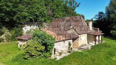 /international/fr/cazals-midi-pyrenees-310107817027/