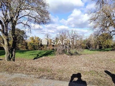 /international/fr/saint-bonnet-sur-gironde-charente-310103751033/