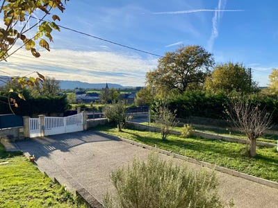 /international/fr/laissac-midi-pyrenees-120095785627/?lang=id
