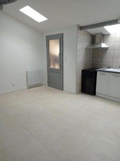 /international/fr/guitres-aquitaine-310108404953/