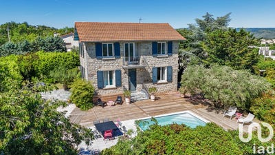 /international/fr/aubenas-rhone-310100105430/