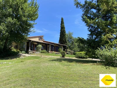 /international/fr/laroque-timbaut-aquitaine-120087356414/