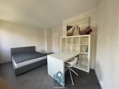 /international/fr/clermont-ferrand-auvergne-310109227756/