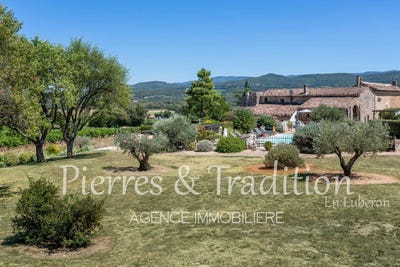 /international/fr/roussillon-provence-alpes-cote-d-azur-310100604511/