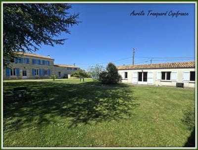 /international/fr/st-jean-d-angely-charente-310098769793/