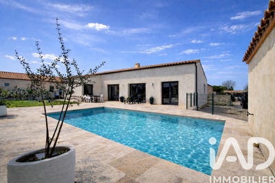 /international/fr/roquecourbe-minervois-languedoc-roussillon-310106134450/