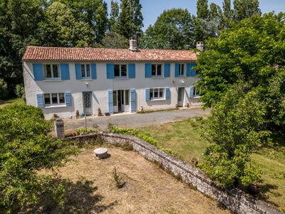 /international/fr/nieul-les-saintes-charente-310106605715/