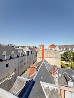 /international/fr/blois-centre-val-de-loire-310100876201/