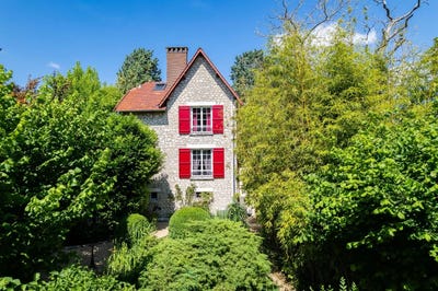 /international/fr/courlon-sur-yonne-burgundy-310102133279/