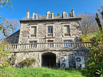 /international/fr/veze-auvergne-310107907586/