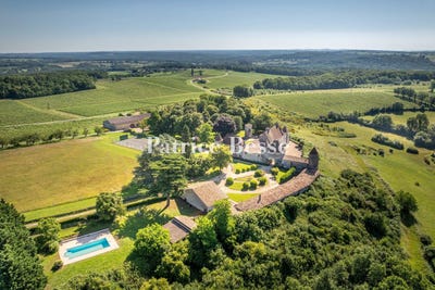 /international/fr/castillon-la-bataille-aquitaine-310106084064/