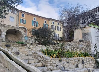 /international/fr/rochemaure-rhone-310101131391/