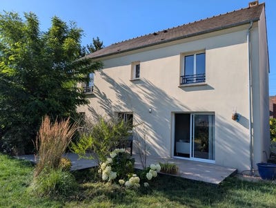 /international/fr/saint-remy-les-chevreuse-ile-de-france-310100937328/?lang=en