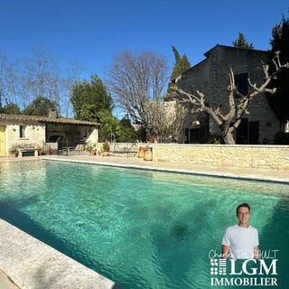 /international/fr/beaucaire-languedoc-roussillon-310107069566/