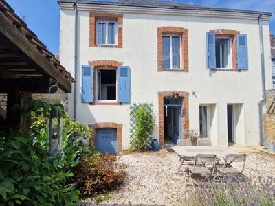 /international/fr/connerre-pays-de-la-loire-310100666484/?lang=zh-tw